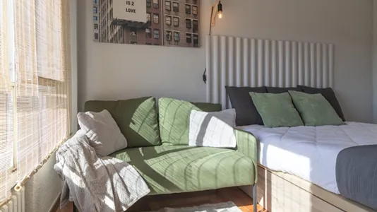 Rooms in Madrid Retiro - photo 9