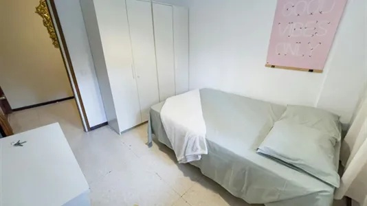 Rooms in Enramadilla - photo 4