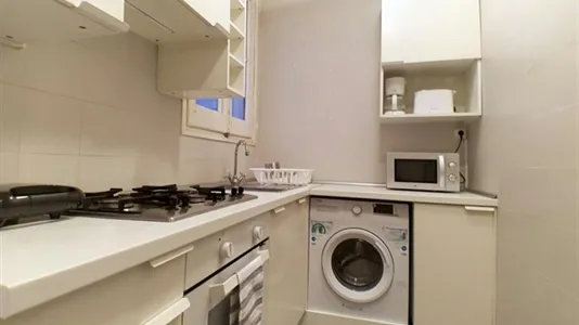 Rooms in Barcelona Eixample - photo 5