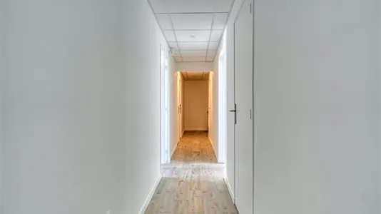 Apartments in Bobigny - photo 4