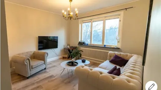 Rooms in Tyresö - photo 1