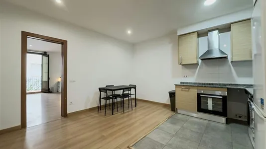 Rooms in Barcelona Ciutat Vella - photo 7