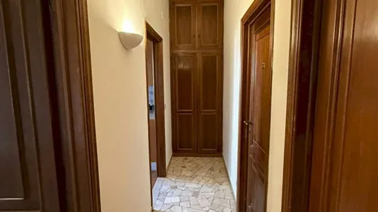 Rooms in Florence - photo 9