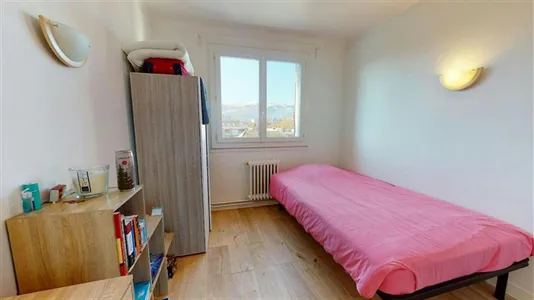 Rooms in Grenoble - photo 2