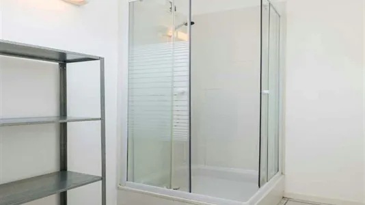 Rooms in Lyon - photo 7