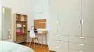 Room for rent, Milano Zona 1 - Centro storico, Milan, &lt;span class=&quot;blurred street&quot; onclick=&quot;ProcessAdRequest(9978253)&quot;&gt;&lt;span class=&quot;hint&quot;&gt;See streetname&lt;/span&gt;[xxxxxxxxxxxxx]&lt;/span&gt;