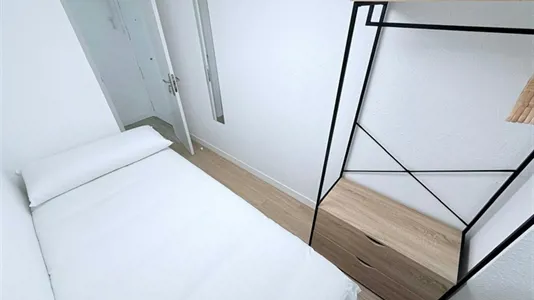 Rooms in Los Berrocales - photo 2