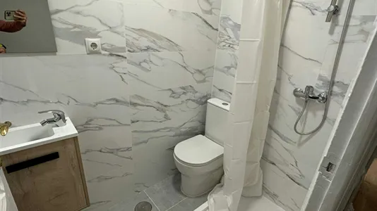 Rooms in Madrid Salamanca - photo 10