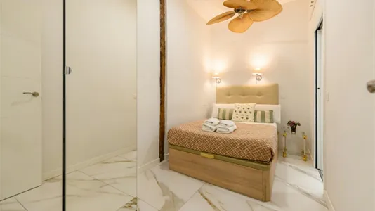 Apartments in Madrid Centro - photo 3