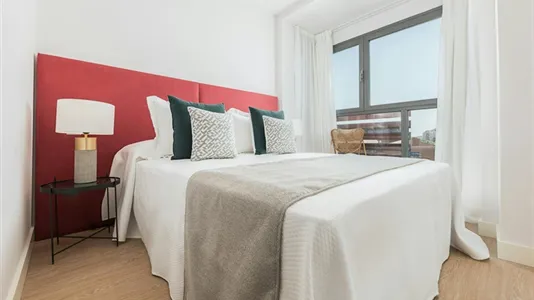 Apartments in El Encinar de los Reyes - photo 9