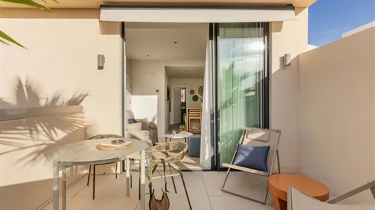 Apartments in Valencia L'Eixample - photo 4