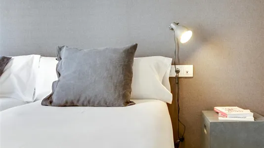 Apartments in Barcelona Ciutat Vella - photo 4