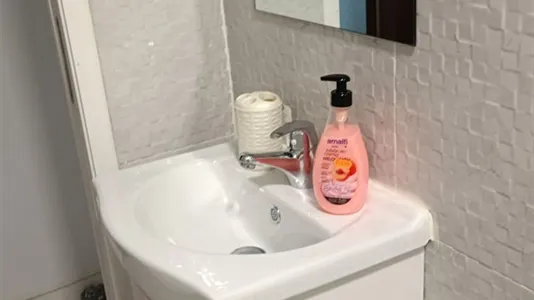 Rooms in Madrid Puente de Vallecas - photo 4