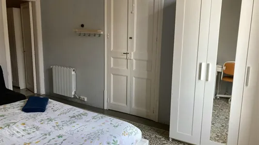 Rooms in Barcelona Eixample - photo 8