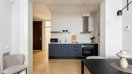 Apartments in Barcelona Ciutat Vella - photo 6