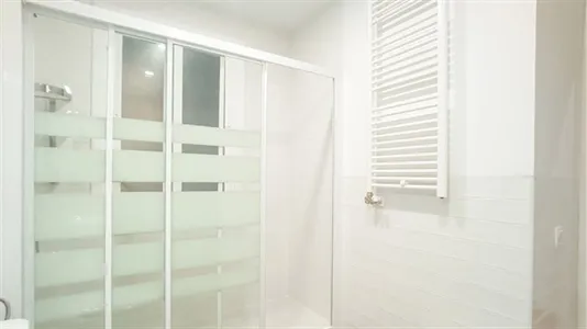 Rooms in Barcelona Eixample - photo 6