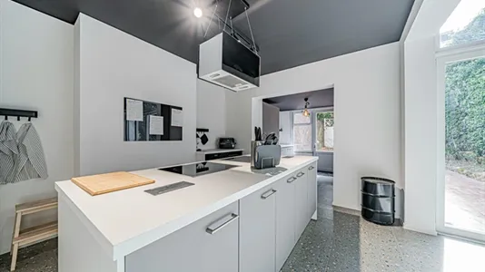 Rooms in Charleroi - photo 9