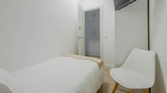 Rooms in Madrid Chamartín - photo 5