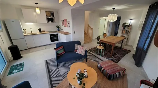 Houses in Angers - photo 1