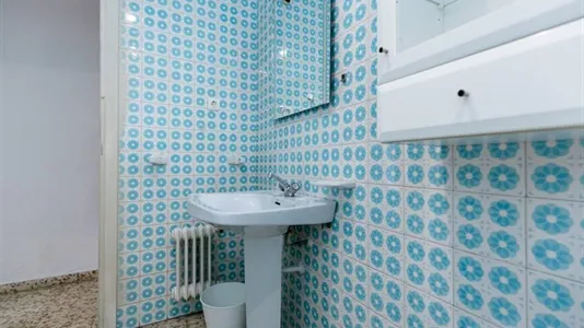 Rooms in Granada - photo 4