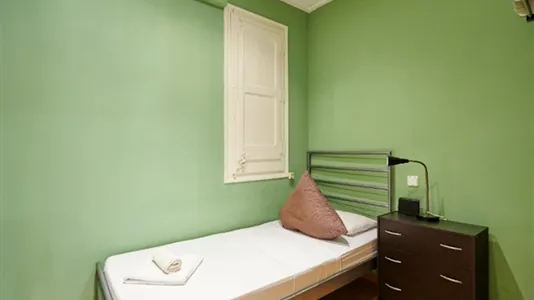 Apartments in Barcelona Eixample - photo 10