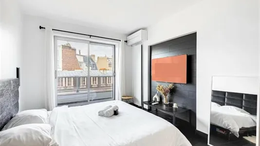 Apartments in Paris 16ème arrondissement (South) - photo 1