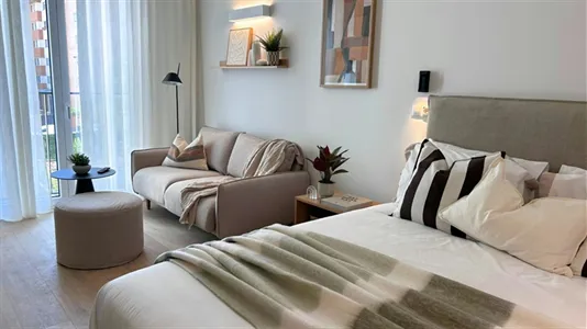 Apartments in El Encinar de los Reyes - photo 7