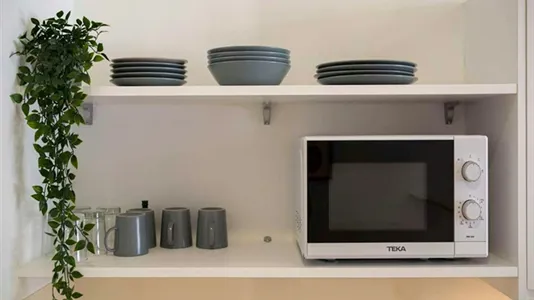 Rooms in Madrid Centro - photo 3