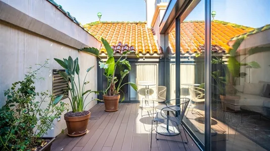 Apartments in Barcelona Eixample - photo 2