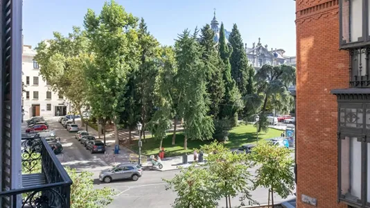 Rooms in Madrid Hortaleza - photo 10