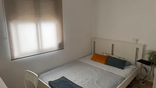 Rooms in Jaén - photo 1
