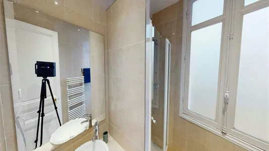 Rooms in Paris 17ème arrondissement - photo 10