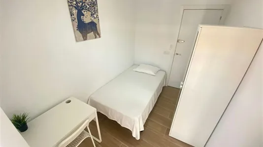 Rooms in Adaro - photo 5