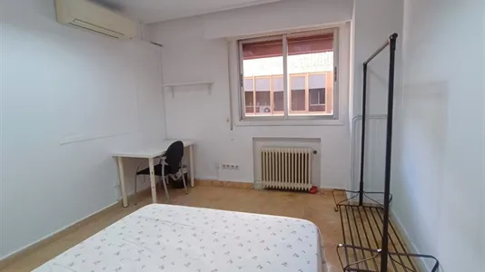 Rooms in Madrid Moncloa-Aravaca - photo 5
