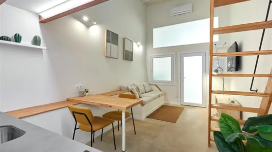 Apartments in Barcelona Ciutat Vella - photo 9