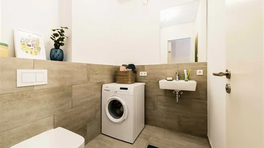 Rooms in Berlin Mitte - photo 7