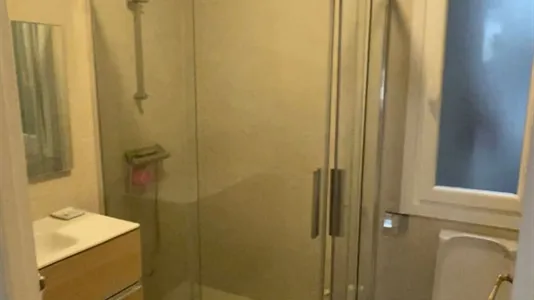 Rooms in Bilbao - photo 9