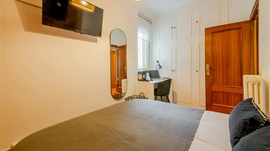 Rooms in Madrid Chamberí - photo 3