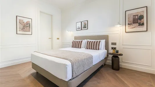 Apartments in Barcelona Eixample - photo 9