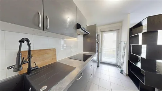 Apartments in Lyon - photo 7