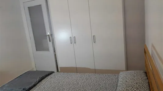 Rooms in el Camí de Vera - photo 2