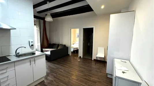 Apartments in Valencia Ciutat Vella - photo 1