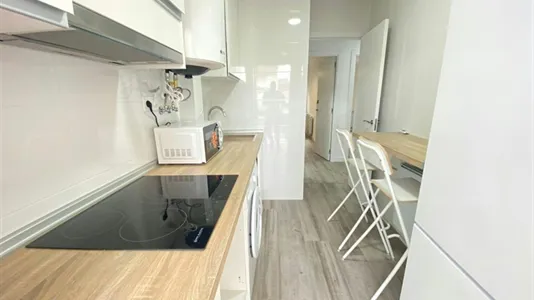 Rooms in Adaro - photo 9