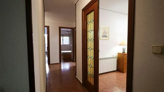 Rooms in el Camí de Vera - photo 2