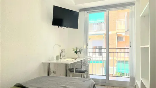 Rooms in Burjassot - photo 4