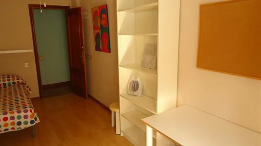 Rooms in Córdoba - photo 6