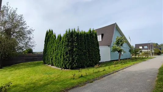 Houses in Haninge - photo 2