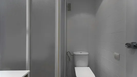 Rooms in Valencia Extramurs - photo 8