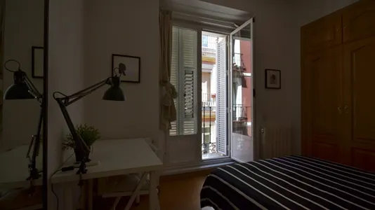Rooms in Madrid Centro - photo 4