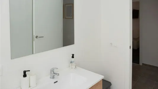 Rooms in Granada - photo 6